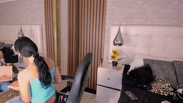 SofiaThoompson online show from June 11, 2026, 8:29 pm
