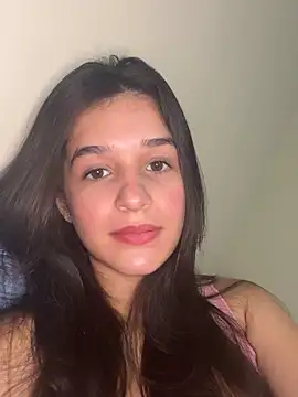 Snapshot of julhya_duarte chatting on May 25, 2026, 5:41 pm julhya duarte online show from May 25, 2026, 5:41 pm