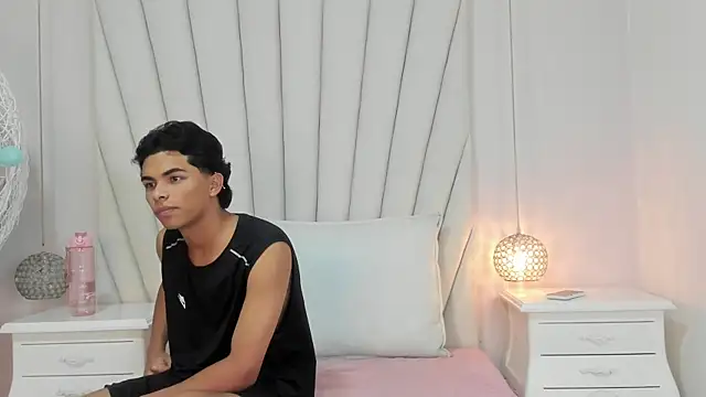 Brenda n Steven online show from June 11, 2026, 6:06 pm