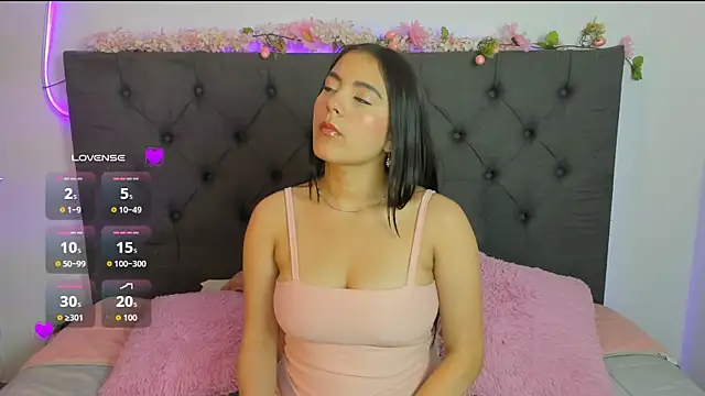 Zoe Queens online show from July 10, 2026, 1:14 pm