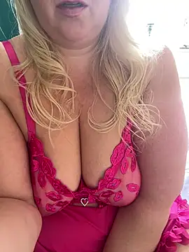 Snapshot of SoftThickAngel chatting on June 15, 2026, 2:30 pm SoftThickAngel online show from June 15, 2026, 2:30 pm