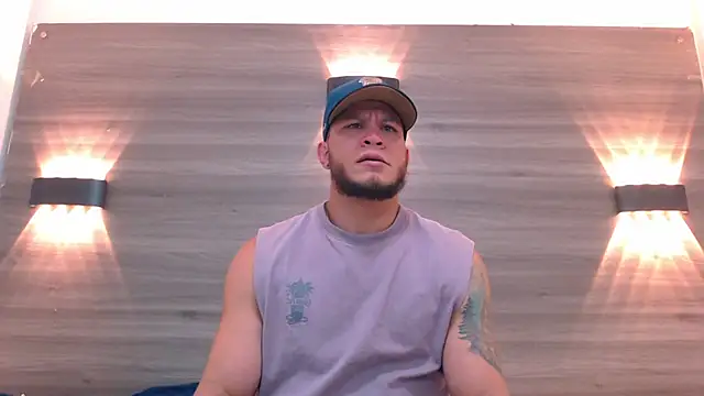 Snapshot of Maximiliano_Stronge chatting on June 25, 2026, 8:13 pm Maximiliano Stronge online show from June 25, 2026, 8:13 pm