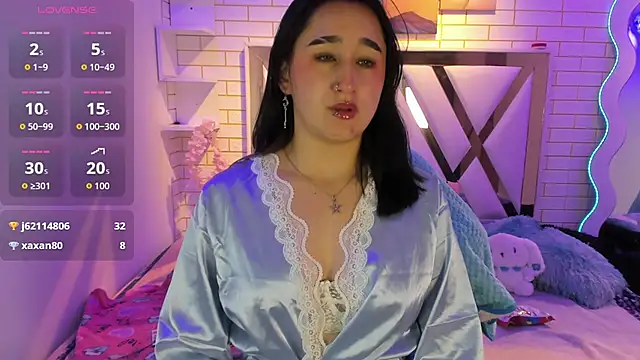 Snapshot of Lua_bloom_ chatting on June 29, 2026, 10:26 am Lua bloom online show from June 29, 2026, 10:26 am