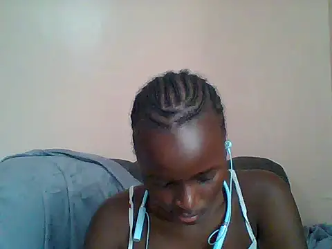 Snapshot of Beauty-Anka chatting on June 13, 2026, 5:49 am Beauty-Anka online show from June 13, 2026, 5:49 am