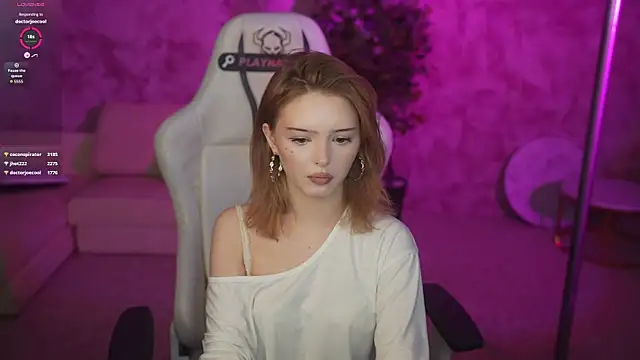 Snapshot of Lia_sweet054 chatting on June 18, 2026, 2:43 pm Lia sweet054 online show from June 18, 2026, 2:43 pm