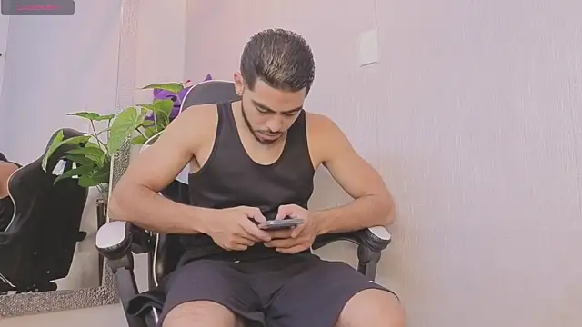 Snapshot of Jadiel_Stone chatting on July 5, 2026, 5:09 pm Jadiel Stone online show from July 5, 2026, 5:09 pm
