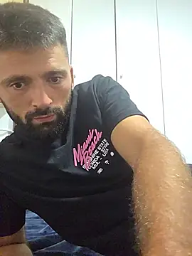 Snapshot of StraightSerb chatting on July 26, 2026, 7:04 am StraightSerb online show from July 26, 2026, 7:04 am