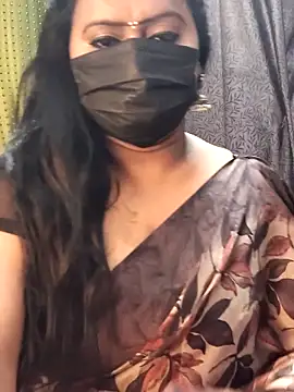 Snapshot of Meera_mia chatting on June 3, 2026, 12:24 am Meera mia online show from June 3, 2026, 12:24 am