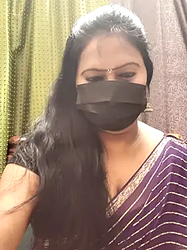 Snapshot of Meera_mia chatting on June 8, 2026, 1:11 pm Meera mia online show from June 8, 2026, 1:11 pm