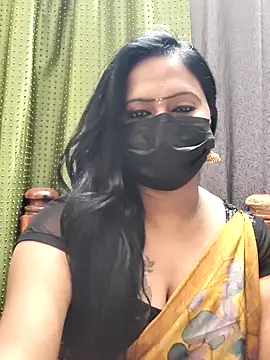 Snapshot of Meera_mia chatting on June 11, 2026, 12:43 am Meera mia online show from June 11, 2026, 12:43 am