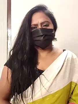Snapshot of Meera_mia chatting on June 18, 2026, 9:14 am Meera mia online show from June 18, 2026, 9:14 am
