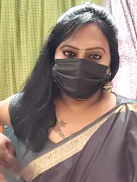 Snapshot of Meera_mia chatting on July 5, 2026, 5:14 am Meera mia online show from July 5, 2026, 5:14 am