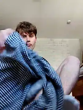 Snapshot of theocumboy chatting on May 25, 2026, 12:33 pm theocumboy online show from May 25, 2026, 12:33 pm