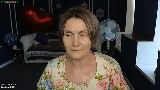 Snapshot of Mabel_Magic chatting on June 15, 2026, 12:07 pm Mabel Magic online show from June 15, 2026, 12:07 pm
