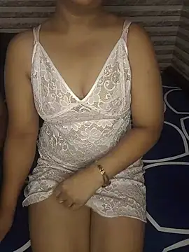Snapshot of Curvy_Anushka chatting on May 31, 2026, 8:43 am Curvy Anushka online show from May 31, 2026, 8:43 am