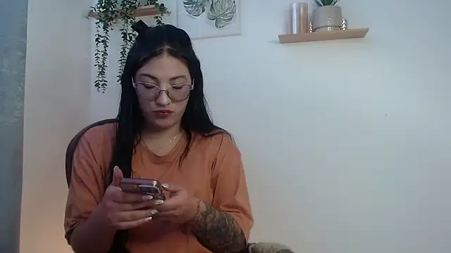 Leena rose online show from July 30, 2026, 4:17 pm