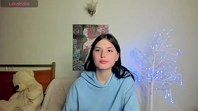 Snapshot of Kira_Devi chatting on May 25, 2026, 8:26 pm Kira Devi online show from May 25, 2026, 8:26 pm