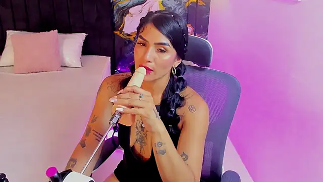 Alanna Wild online show from June 20, 2026, 5:27 pm
