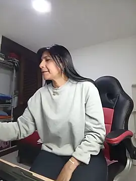 Snapshot of Samantha01_Rosse01 chatting on June 15, 2026, 7:16 pm Samantha01 Rosse01 online show from June 15, 2026, 7:16 pm