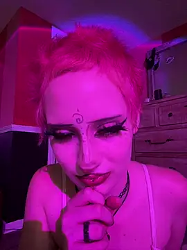 Snapshot of whimsicallylusty chatting on May 28, 2026, 7:33 pm whimsicallylusty online show from May 28, 2026, 7:33 pm