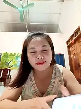 -Piieo11- online show from May 27, 2026, 2:03 pm