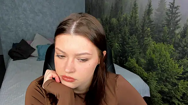 Snapshot of Maya-Mimi chatting on June 11, 2026, 1:05 am Maya-Mimi online show from June 11, 2026, 1:05 am
