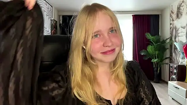 Snapshot of AnnyRocky chatting on May 28, 2026, 11:51 am AnnyRocky online show from May 28, 2026, 11:51 am