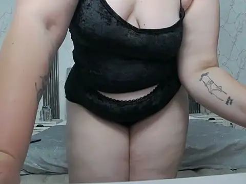  AmberMuse  online show from June 10, 2026, 4:12 am