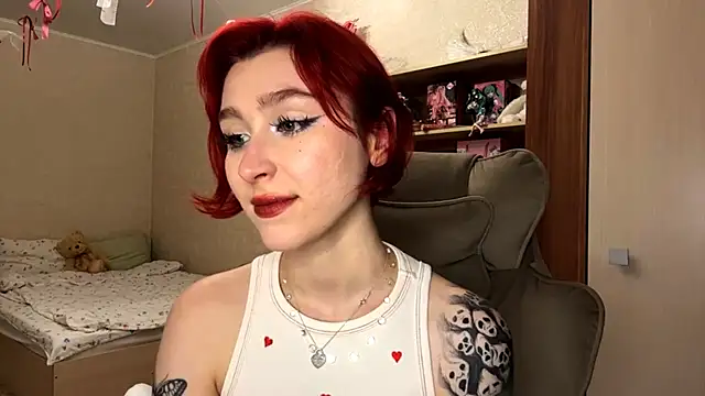 Snapshot of MartaCali chatting on May 27, 2026, 6:27 pm MartaCali online show from May 27, 2026, 6:27 pm