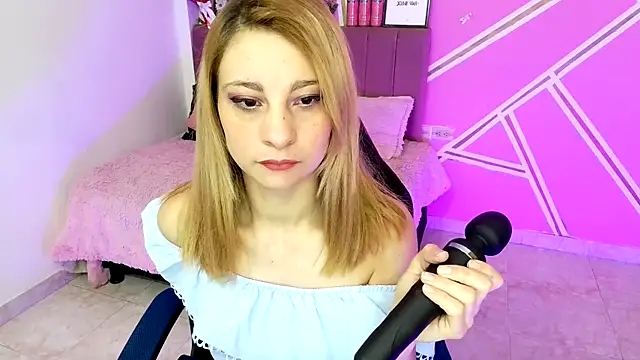 Snapshot of Barbie__sweet chatting on June 7, 2026, 12:42 pm Barbie sweet online show from June 7, 2026, 12:42 pm