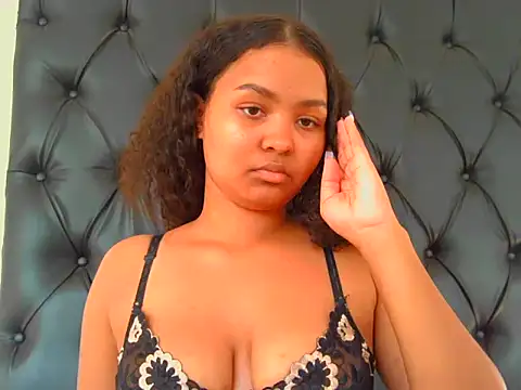 Snapshot of indianaphrodite1 chatting on June 2, 2026, 6:37 am indianaphrodite1 online show from June 2, 2026, 6:37 am