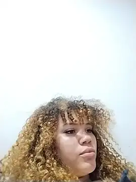 RoouseSiren online show from July 16, 2026, 12:05 am