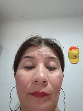 Snapshot of fire_mommy chatting on July 8, 2026, 9:52 pm fire mommy online show from July 8, 2026, 9:52 pm