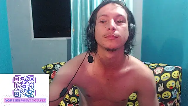 Snapshot of MrKingsaintx chatting on June 30, 2026, 12:33 am MrKingsaintx online show from June 30, 2026, 12:33 am