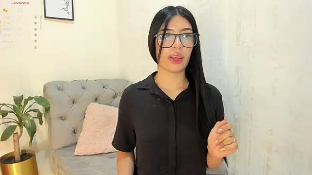 violet rose 8 online show from May 27, 2026, 6:16 pm