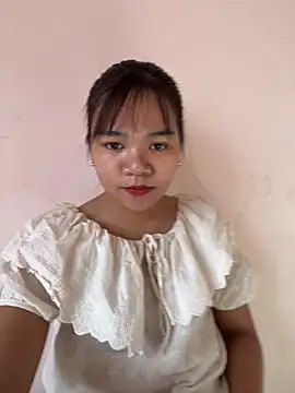 Snapshot of Ari_baby9 chatting on June 5, 2026, 9:15 am Ari baby9 online show from June 5, 2026, 9:15 am