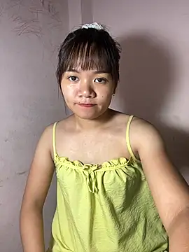 Snapshot of Ari_baby9 chatting on July 3, 2026, 2:23 pm Ari baby9 online show from July 3, 2026, 2:23 pm