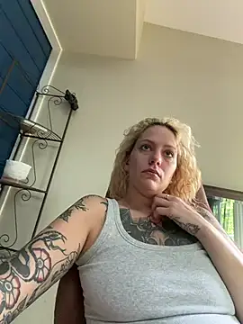 scaryfxckingmary online show from July 29, 2026, 7:23 pm
