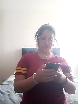 Andreita 2002 online show from August 6, 2026, 3:47 pm