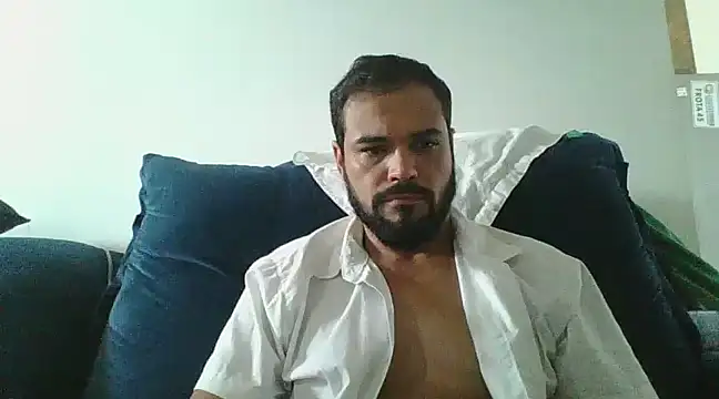 Snapshot of Pistola_faminta chatting on January 27, 2025, 10:27 am Pistola faminta online show from January 27, 2025, 10:27 am