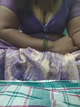 Tamil-kaviya98 online show from June 15, 2026, 5:37 pm