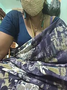 Tamil-kaviya98 online show from June 22, 2026, 5:32 pm
