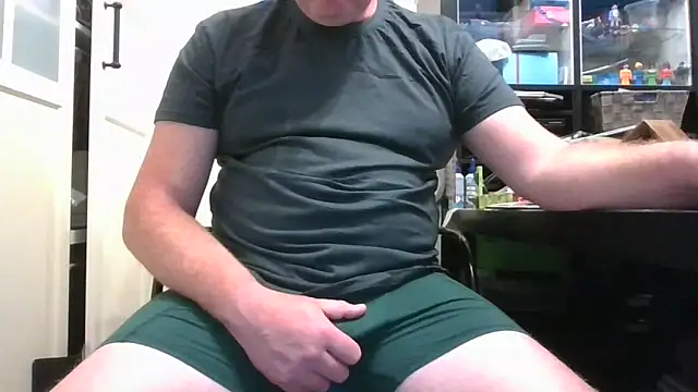 BrianB041978 online show from June 7, 2026, 8:12 pm