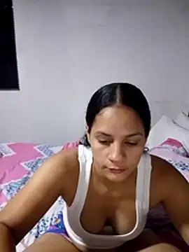 Snapshot of Cielo_777_ chatting on July 14, 2026, 2:05 am Cielo 777 online show from July 14, 2026, 2:05 am