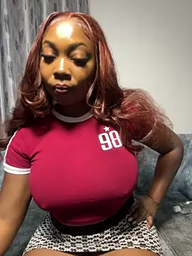Hot Candyy  online show from June 14, 2026, 8:55 pm