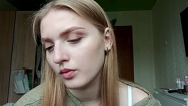 Snapshot of NorineGressett chatting on June 19, 2026, 11:03 am NorineGressett online show from June 19, 2026, 11:03 am