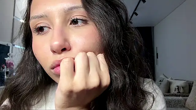 Alicekitty67 online show from July 14, 2026, 10:21 am