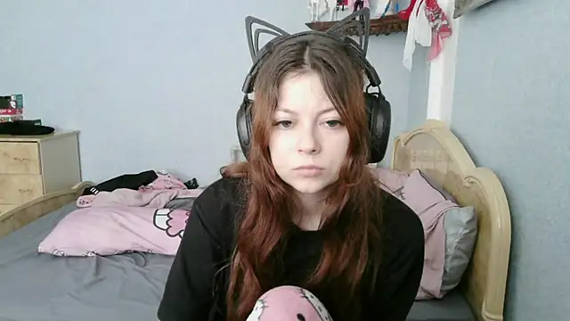 AlessiaViolet online show from July 15, 2026, 9:03 am