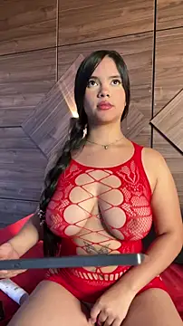 Snapshot of Lara_petit chatting on June 16, 2026, 10:56 pm Lara petit online show from June 16, 2026, 10:56 pm