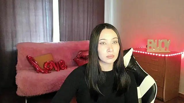 PlayMiss online show from June 2, 2026, 8:05 am